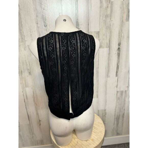 Black blouse - Picture 6 of 7